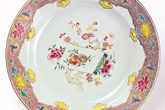 Plat au bouquet, porcelaine de la famille rose, Chine, XVIIIe siècle